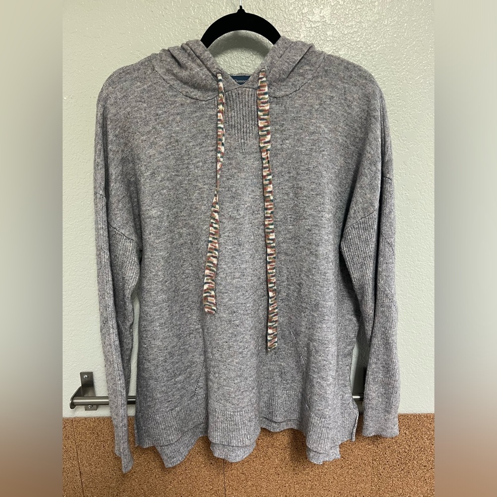 Democracy hoodie sweater in heathered grey/ lilac size large